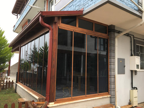 Katlanır cam balkon uygulaması